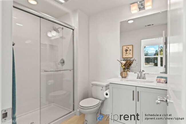 Building Photo - 4 br, 3.5 bath Townhome - 803 Santa Cecili...