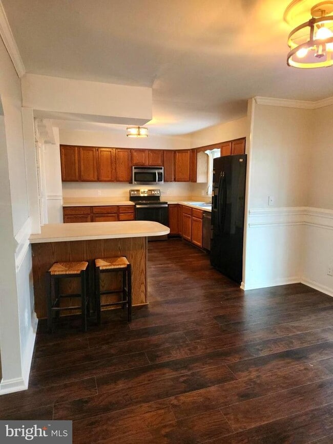 Building Photo - 7 Skyview Ct