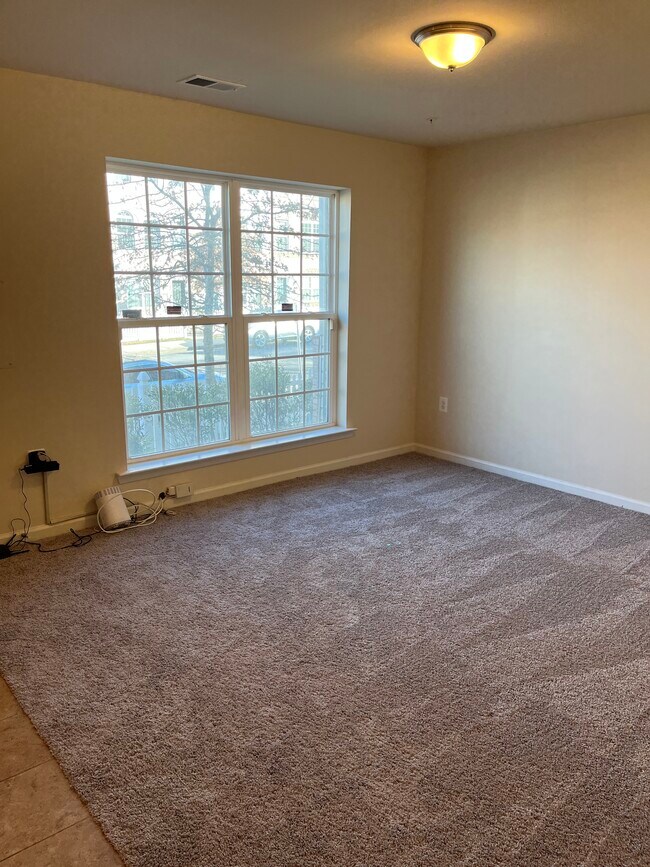 Rec Room 1st Floor - 1632 Fernwood Dr
