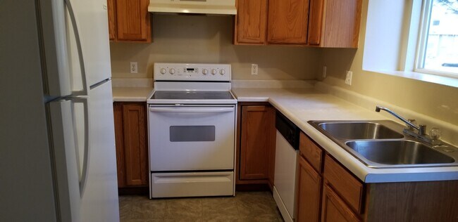 Photo - 3146 Bridgewater Dr Apartment