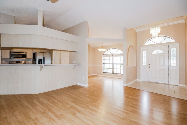 Building Photo - 23421 Cherbourg Loop