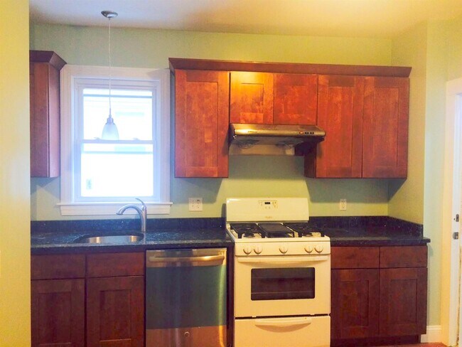 Foto del edificio - 36 Bowen Ave