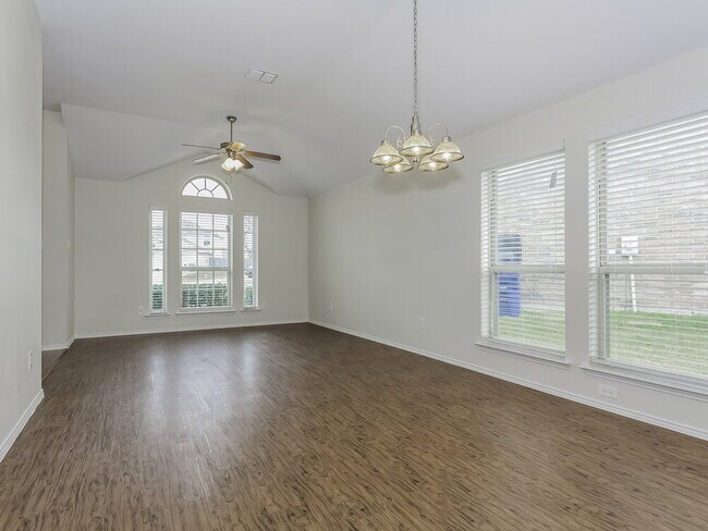 Building Photo - 6827 Orangeville Dr