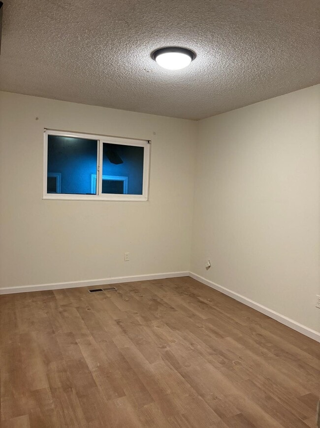 Building Photo - 86 Huntington Cir