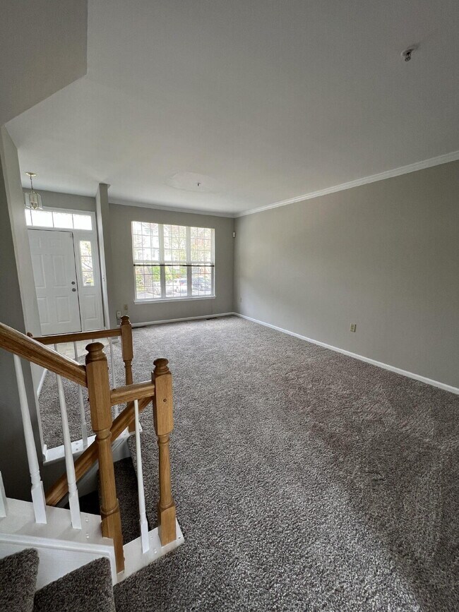Building Photo - 4BD/3.5BA - Beautiful & Spacious Crofton Townhome (COMING SOON)