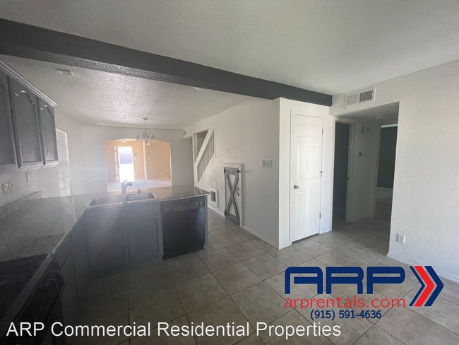Building Photo - 4 br, 2 bath House - 14657 BOER TRAIL AVE