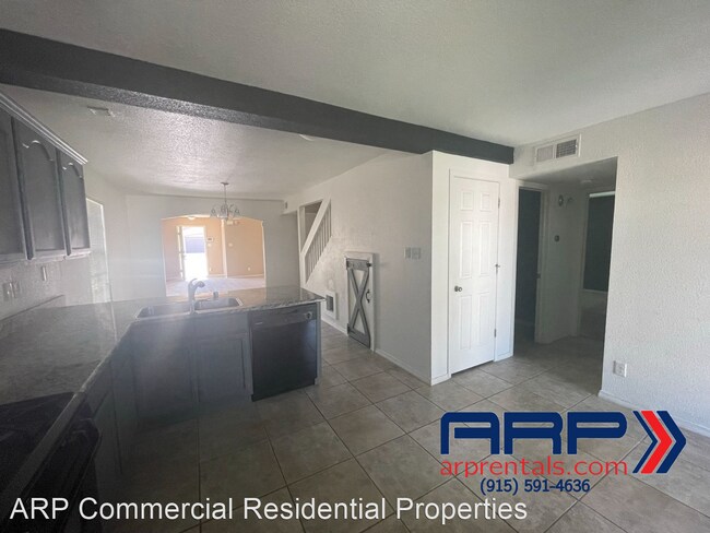Foto del edificio - 4 br, 2 bath House - 14657 BOER TRAIL AVE