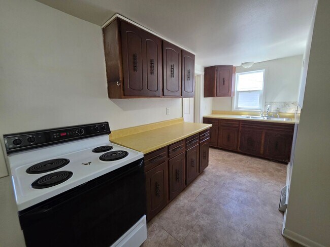 Building Photo - 2 Bed 1 Bath Single Family Home in Wisconsin Rapids