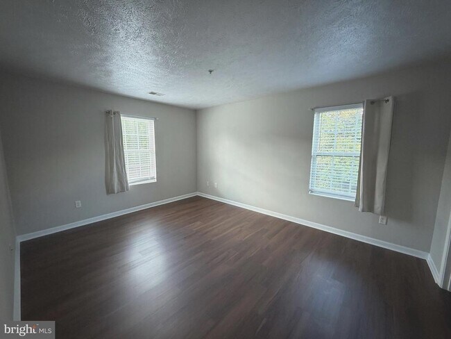 Foto del edificio - 129 Brookland Terrace