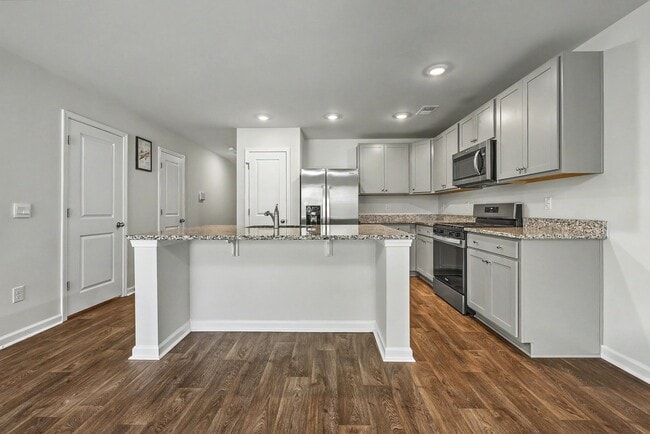 Building Photo - 152 Haventree Ct