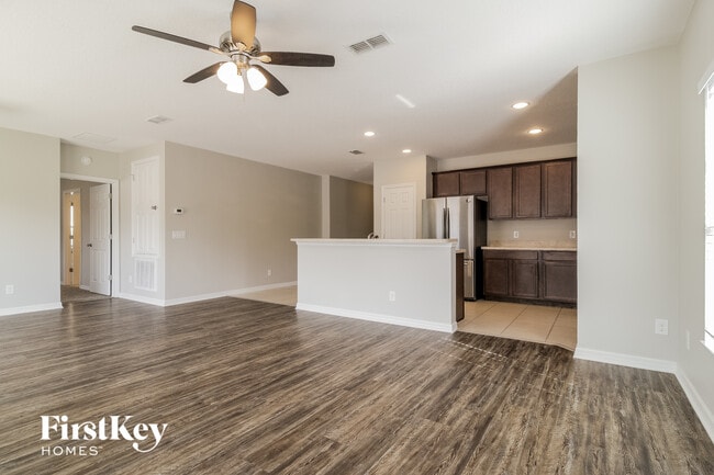 Foto del edificio - 4796 Rockvale Dr