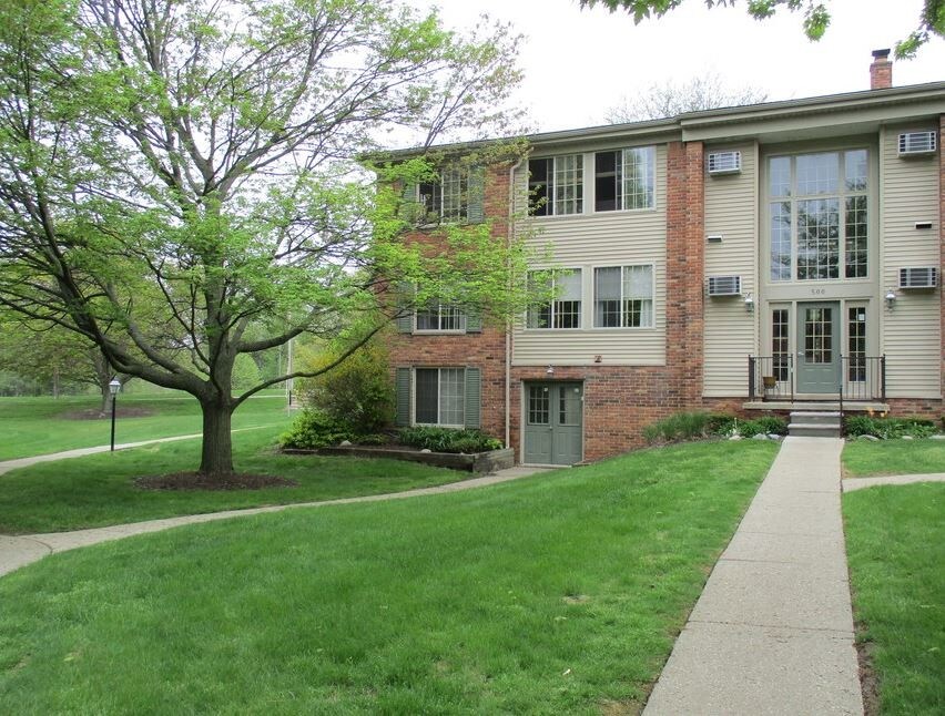 500 Romeo St, Rochester, MI 48307 Condo for Rent in Rochester, MI