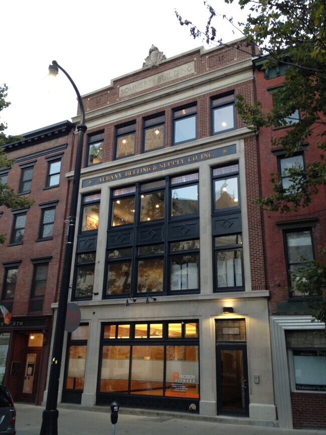 Building Photo - 374 Broadway