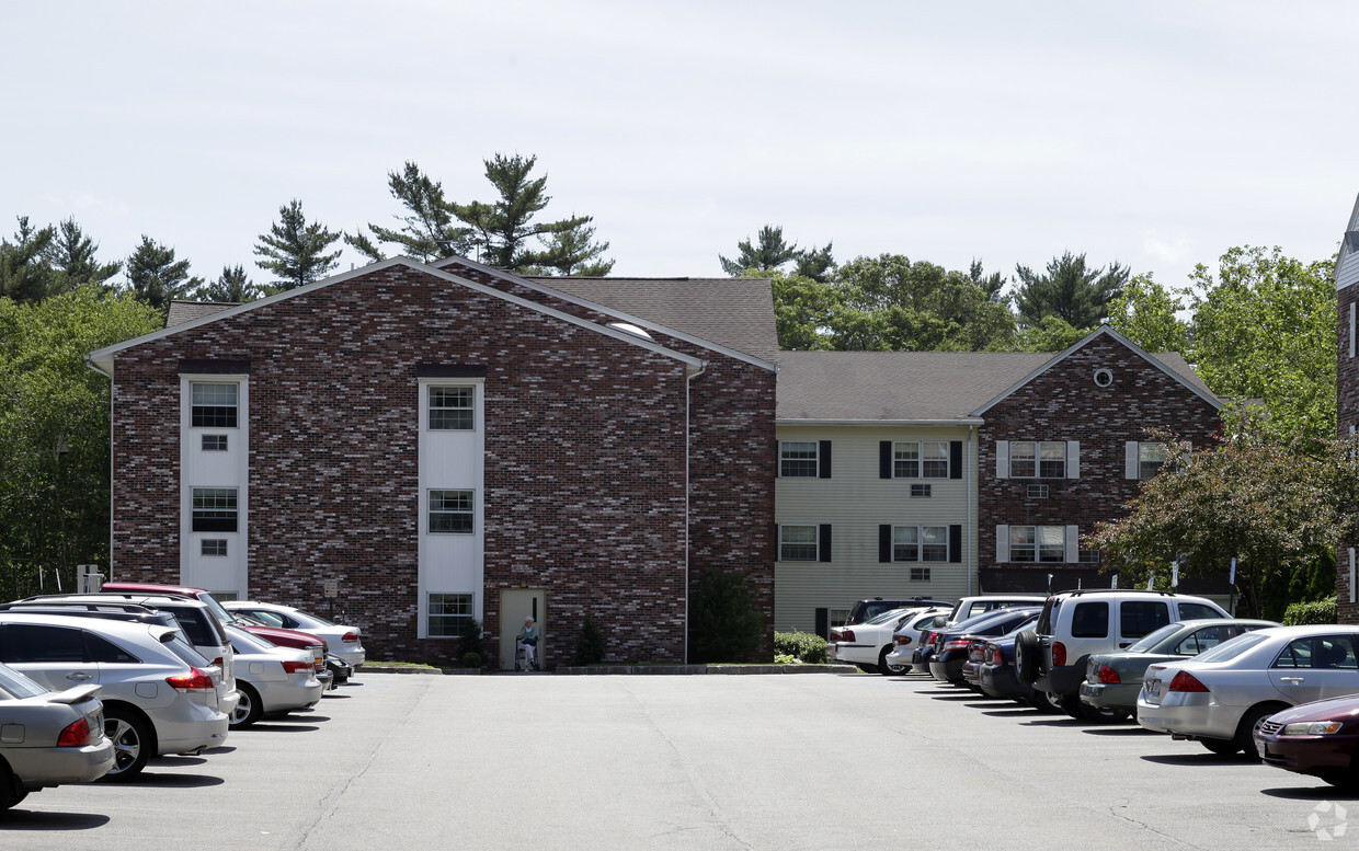 Building Photo - Cushing Residence