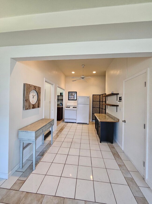 Foto del edificio - Pet friendly furnished 1 bedroom in Paia