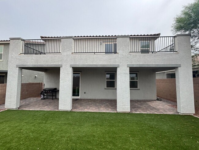 Foto del edificio - Beautiful 5-Bedroom, 4.5-Bath Home with St...