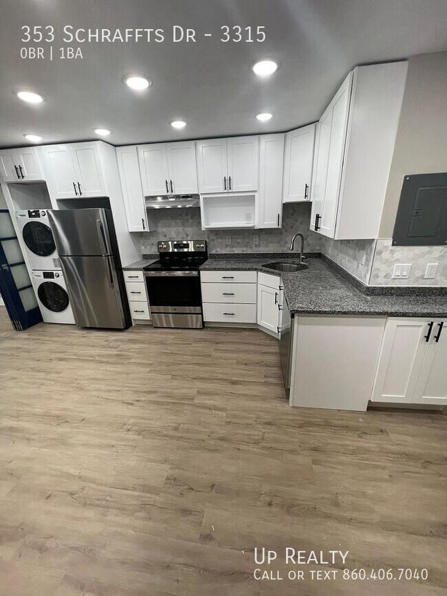 Foto del edificio - 353 Schraffts Dr