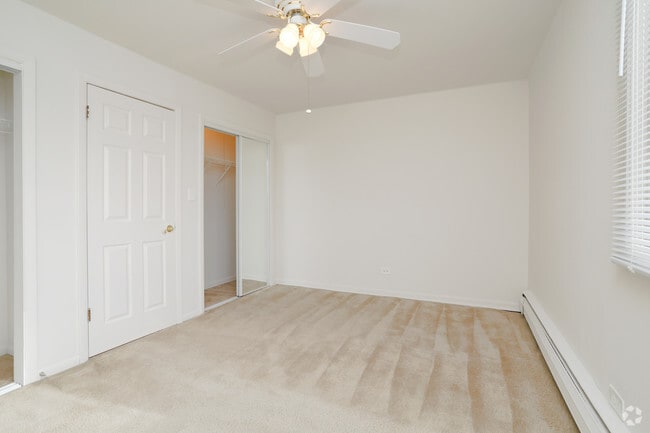 1 BR, 1 BA - Bedroom - Chestnut Court Apartments