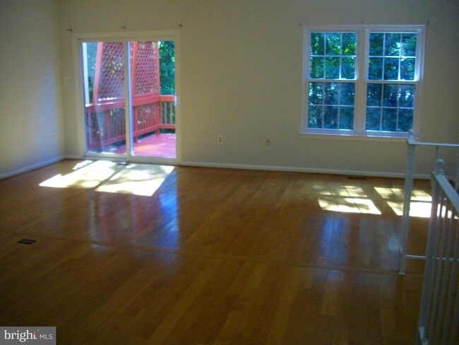Building Photo - 3943 Collis Oak Ct