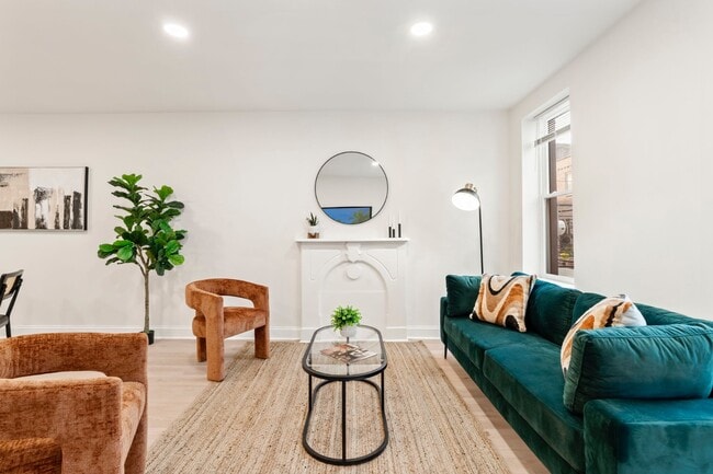 Photo - 1638 Latona St Townhome