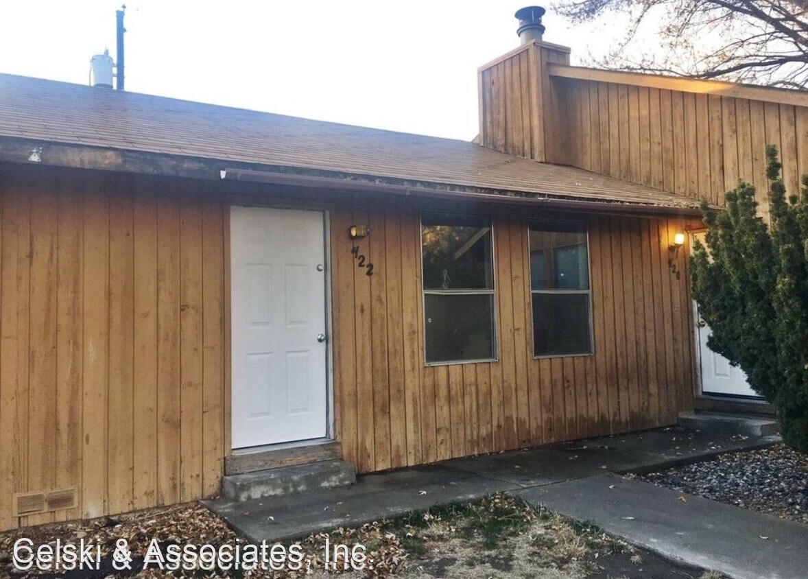 Primary Photo - 2 br, 1 bath Apartment - 420 S. Conway Pl.