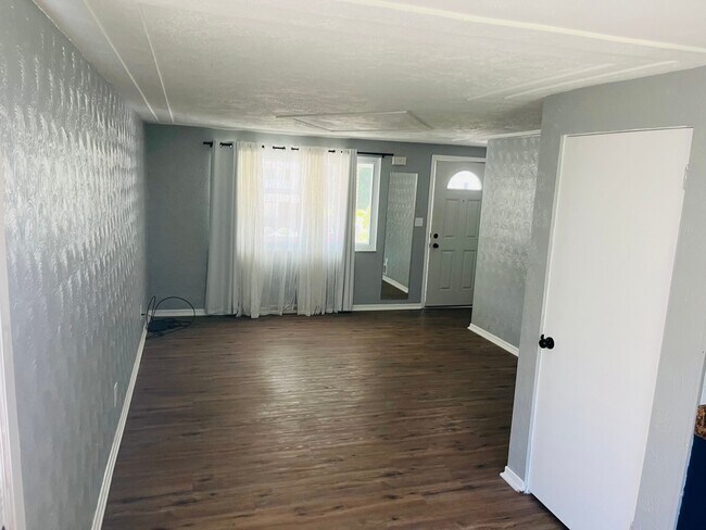 Foto del edificio - 12419 Roth Dr
