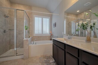 Building Photo - 7809 Axis Rdg Dr