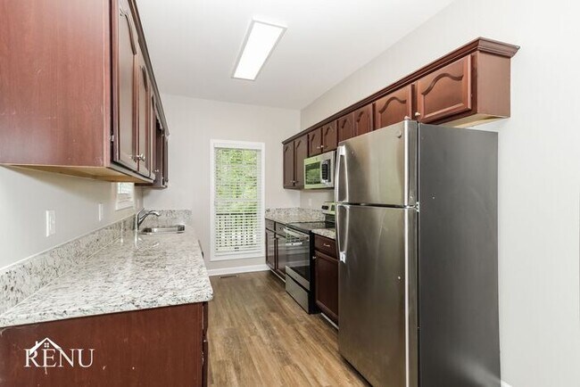 Building Photo - 5201 Bedwood Way