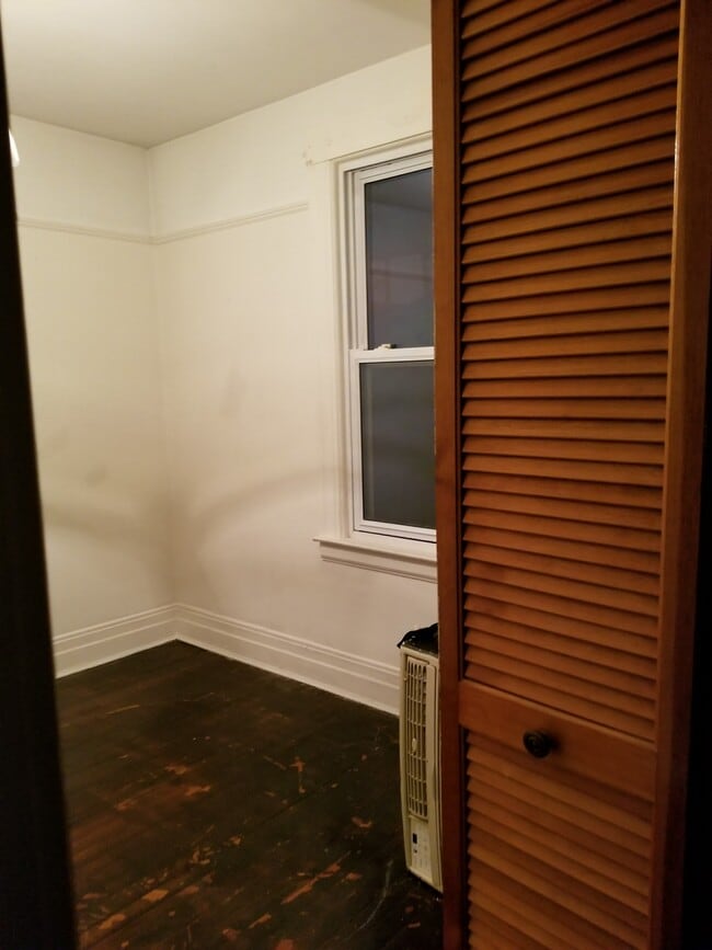 Foto del edificio - 9345 Charest St