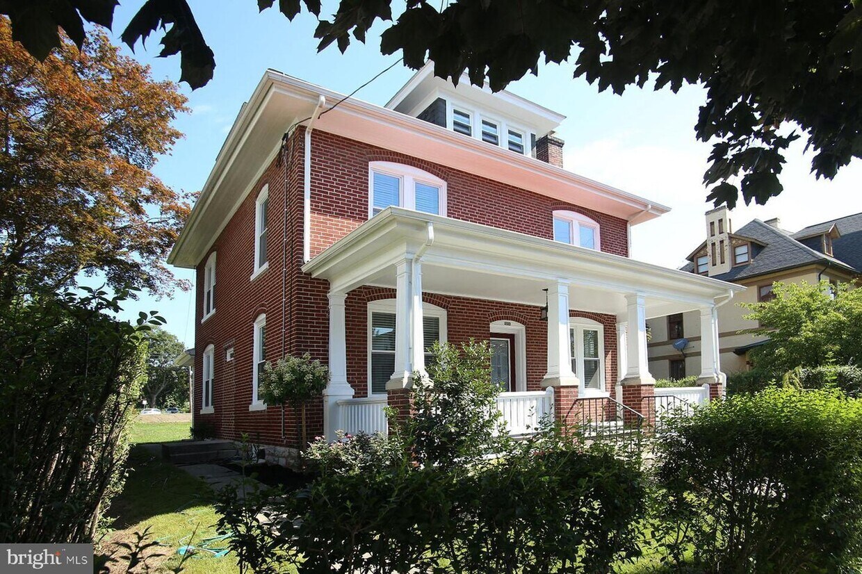 233 E Main St Unit Apartment 1, Annville, PA 17003 Apartments in