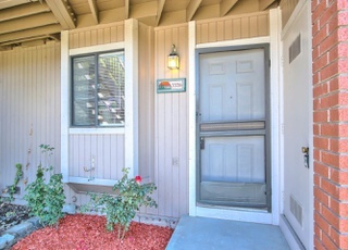 Entry - 3326 Shadow Park Pl