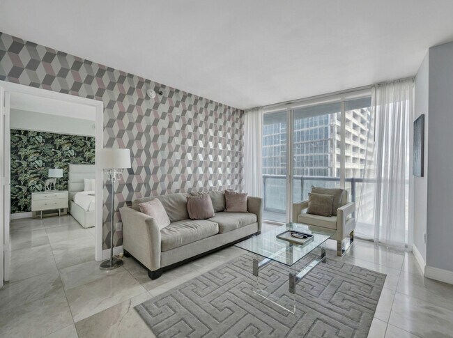 Building Photo - 485 Brickell Ave