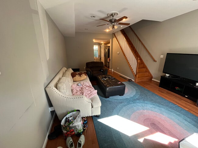 Building Photo - 112 Seville St