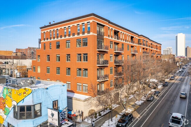 Building Photo - 1414 N Wells St