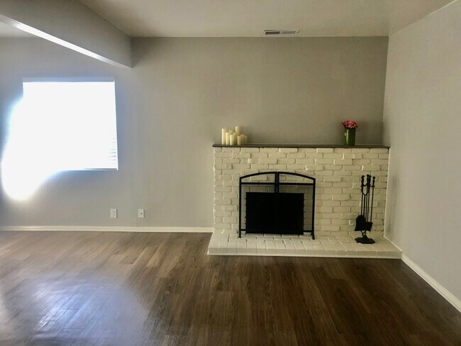 Foto del edificio - 2136 Crescent Ave