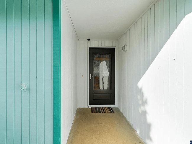 Building Photo - 4561 Pullman Ct SE