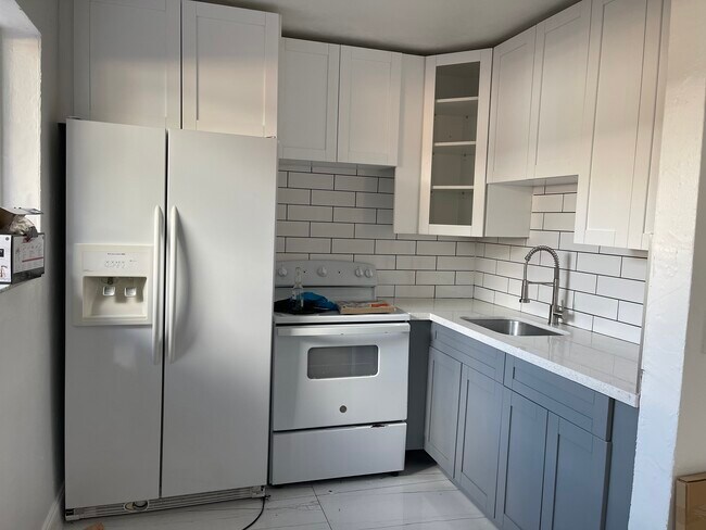 Foto del edificio - 2319 Farragut St