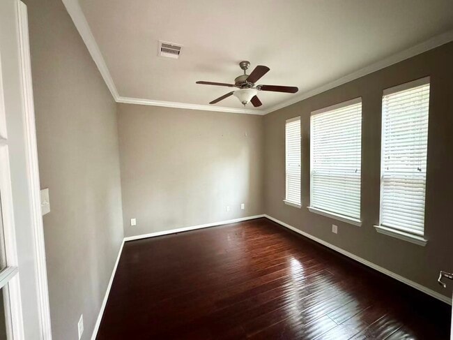 Foto del edificio - 12106 Coldwater Cove Ln