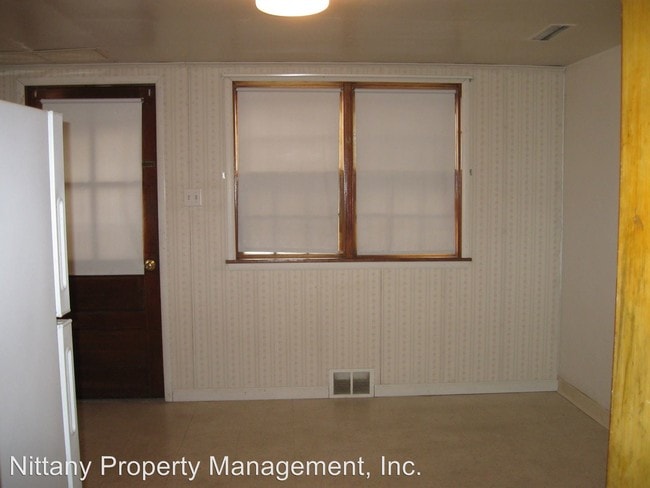 Building Photo - 1007 Golfview Ave