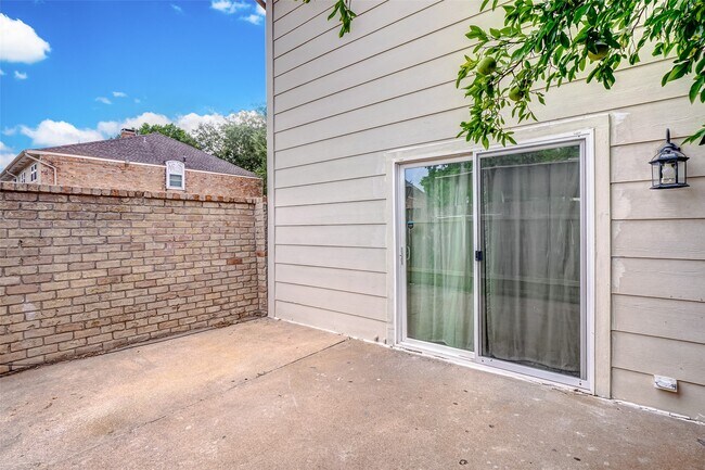Foto del edificio - 778 Thicket Ln