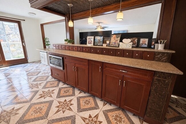 Photo - 183 Forest St House