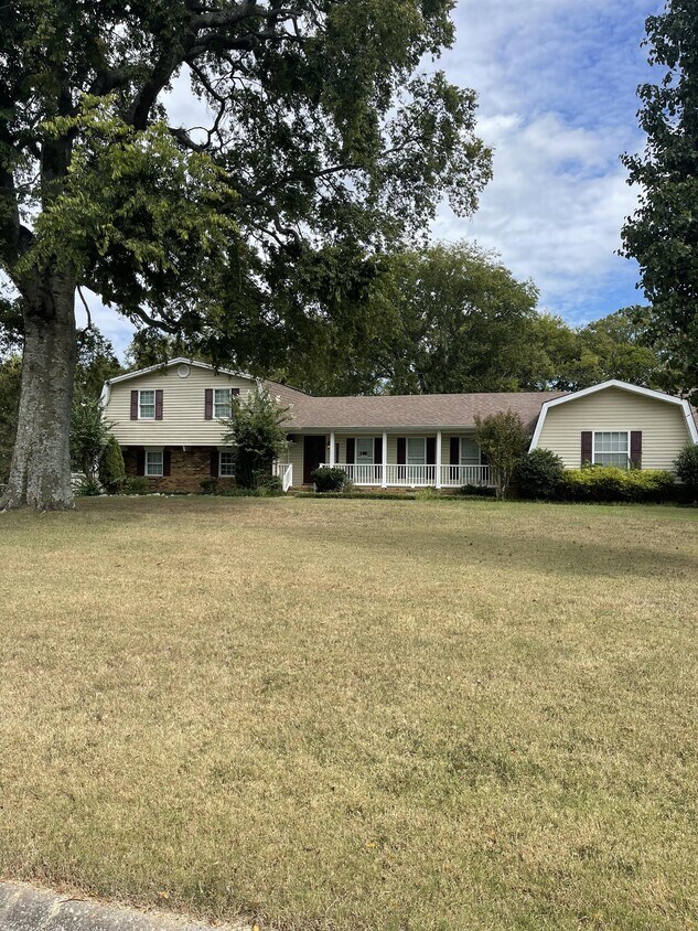 1316 Rivermont Dr, Gallatin, TN 37066 House Rental in Gallatin, TN