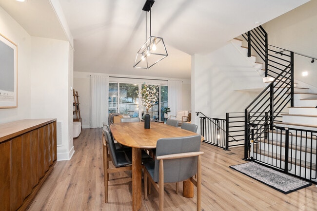 Building Photo - 622 Bellemeade Ave NW