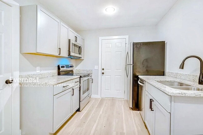Foto del edificio - 1728 17th Ave N