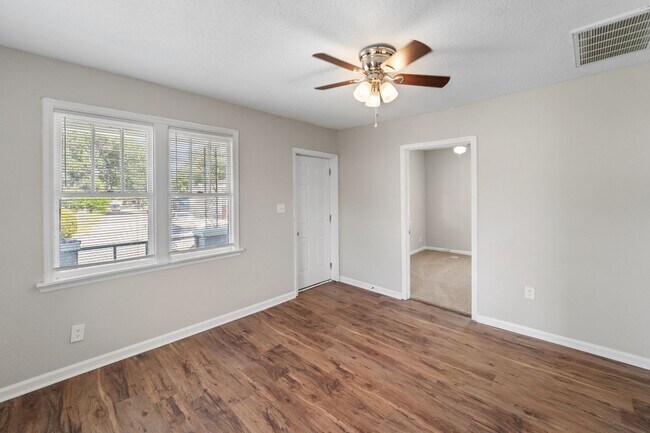 Foto del edificio - 132 Jenks St