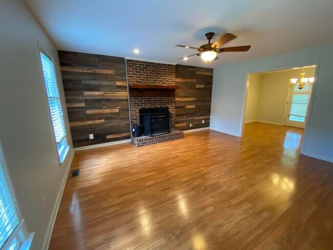 Building Photo - 7418 NC-42