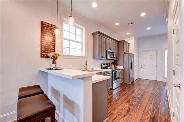 kitchen - 2804 Orleans Ave