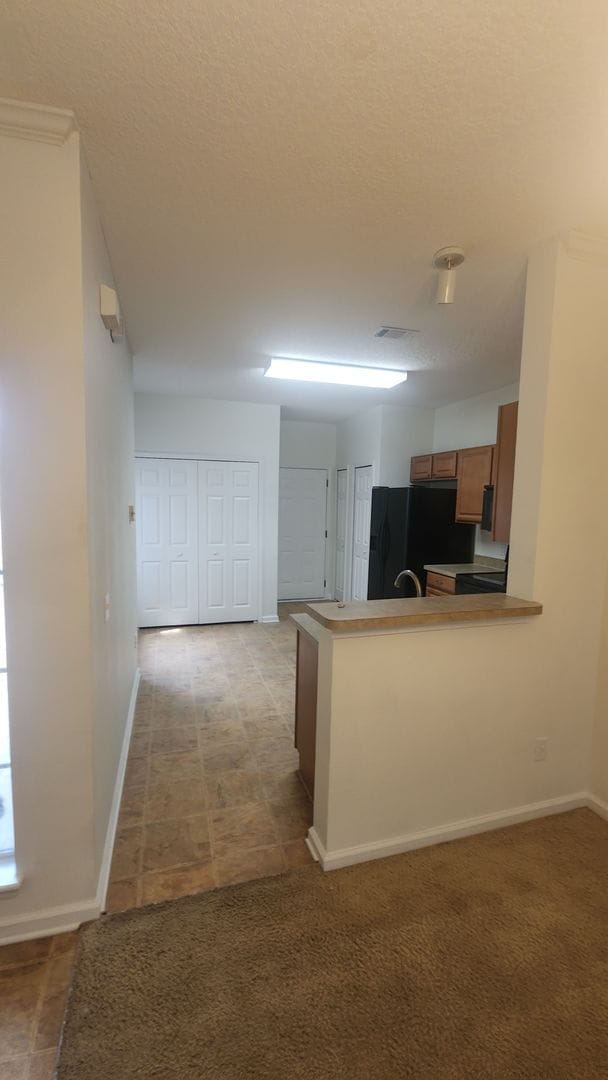 Building Photo - Lovely Move in Ready Home