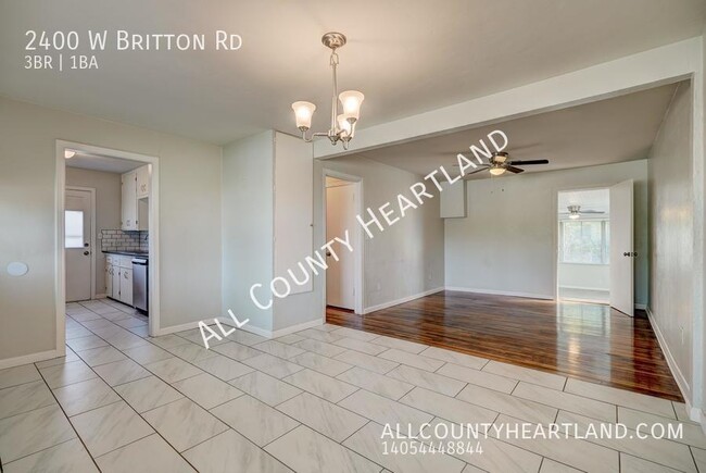 Foto del edificio - 2400 W Britton Rd
