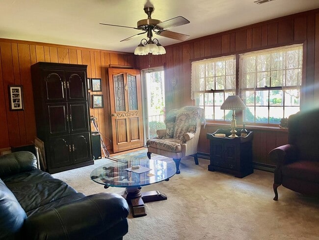 Building Photo - 13513 Deerfield Trail